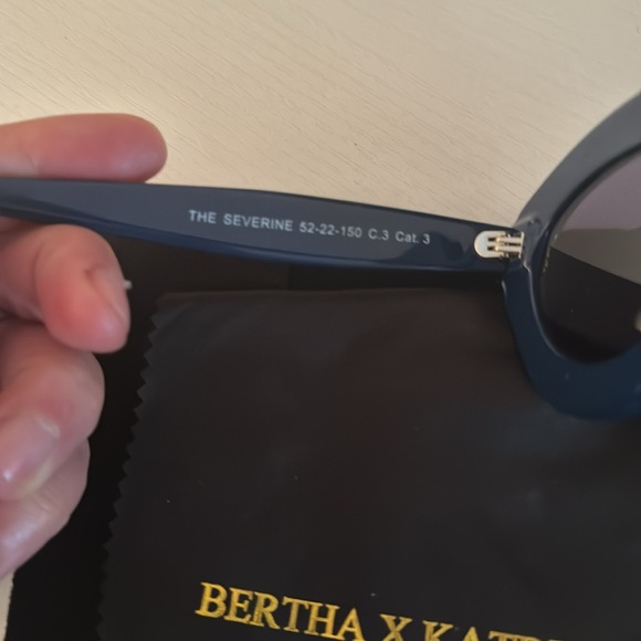 New Bertha Oval Sunglasses - Severine - blue made in Italy - Picture 5 of 7